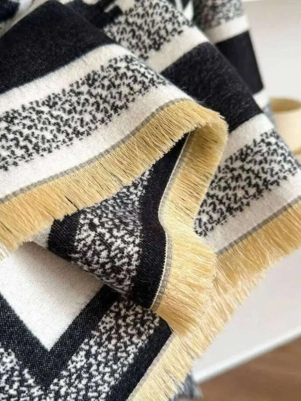 NEW! EXQUISITE LUXURY VIBES SHAWL PONCHO FRINGED